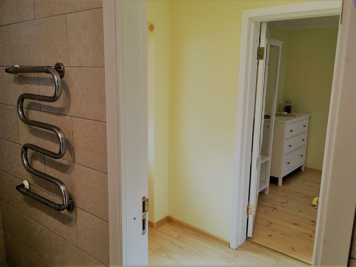 Excelent With Garden And Free Parking Lägenhet Riga